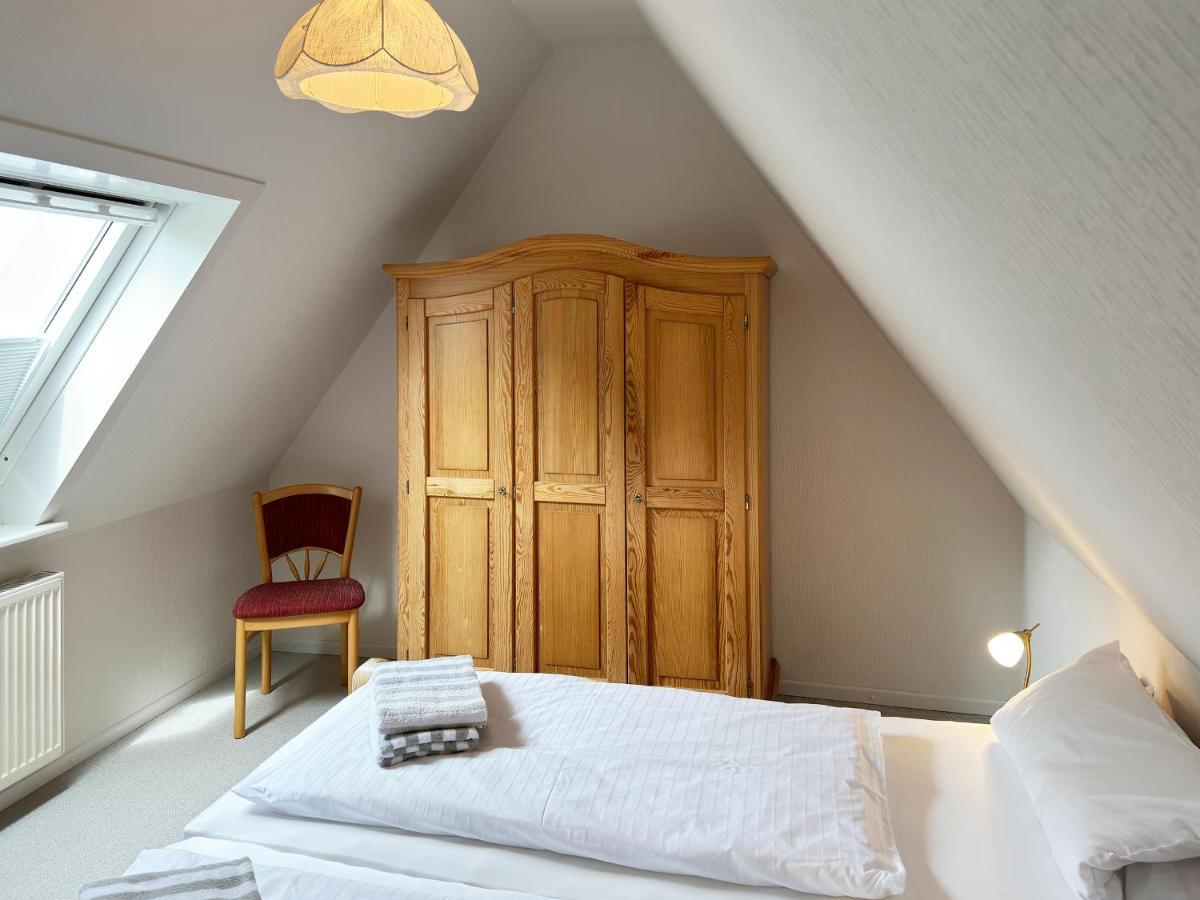 Haus *Ueues Aran* Wohnung Nr. 6 Небель Экстерьер фото